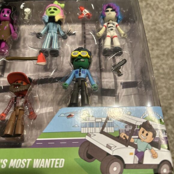 ROBLOX DEVseries BROOKHAVEN'S MOST WANTED 6 action figures NEW JAZWARES - Picture 3 of 5